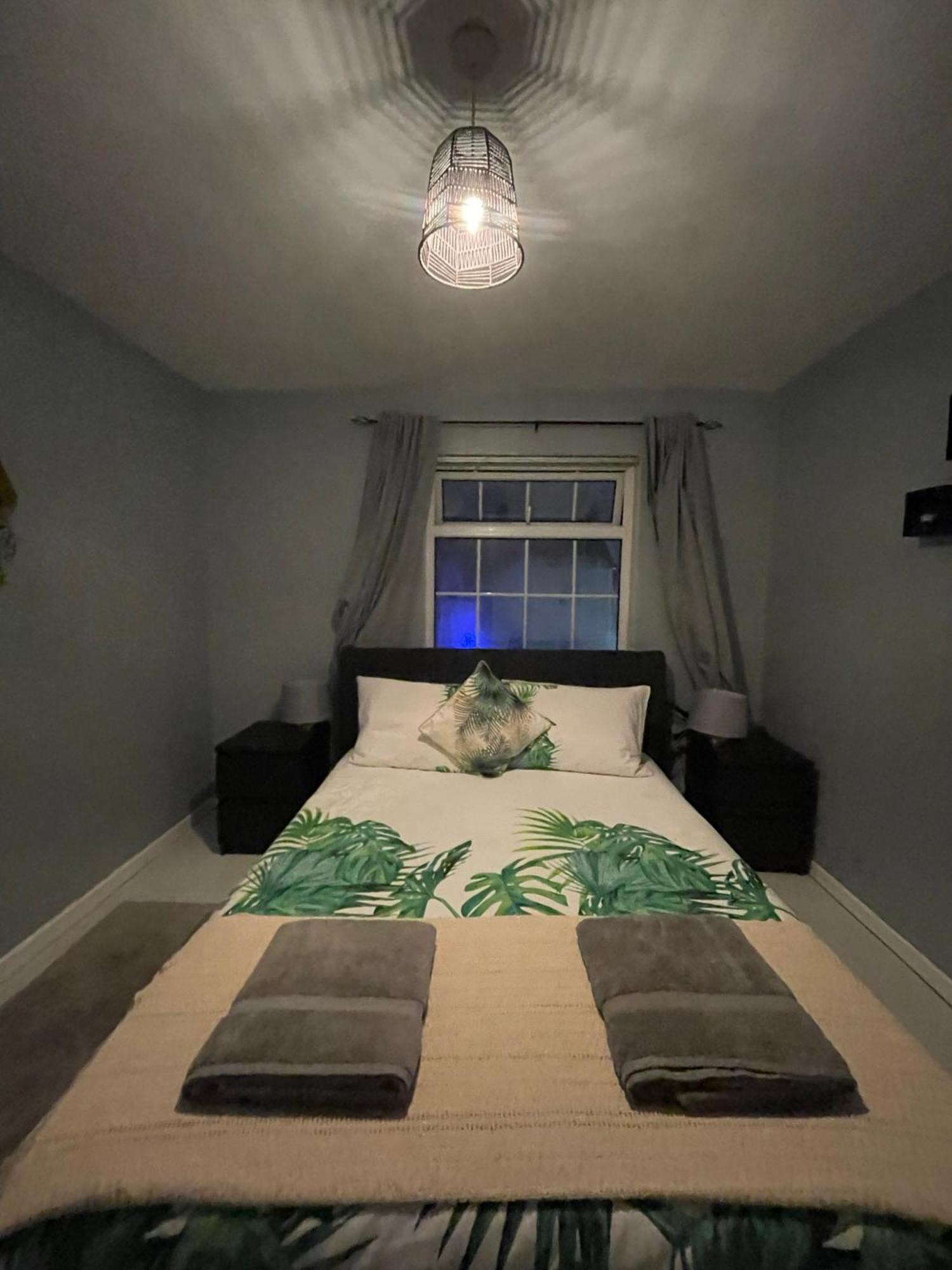 Appartamento House Near To Castlecourt Shopping Belfast Esterno foto