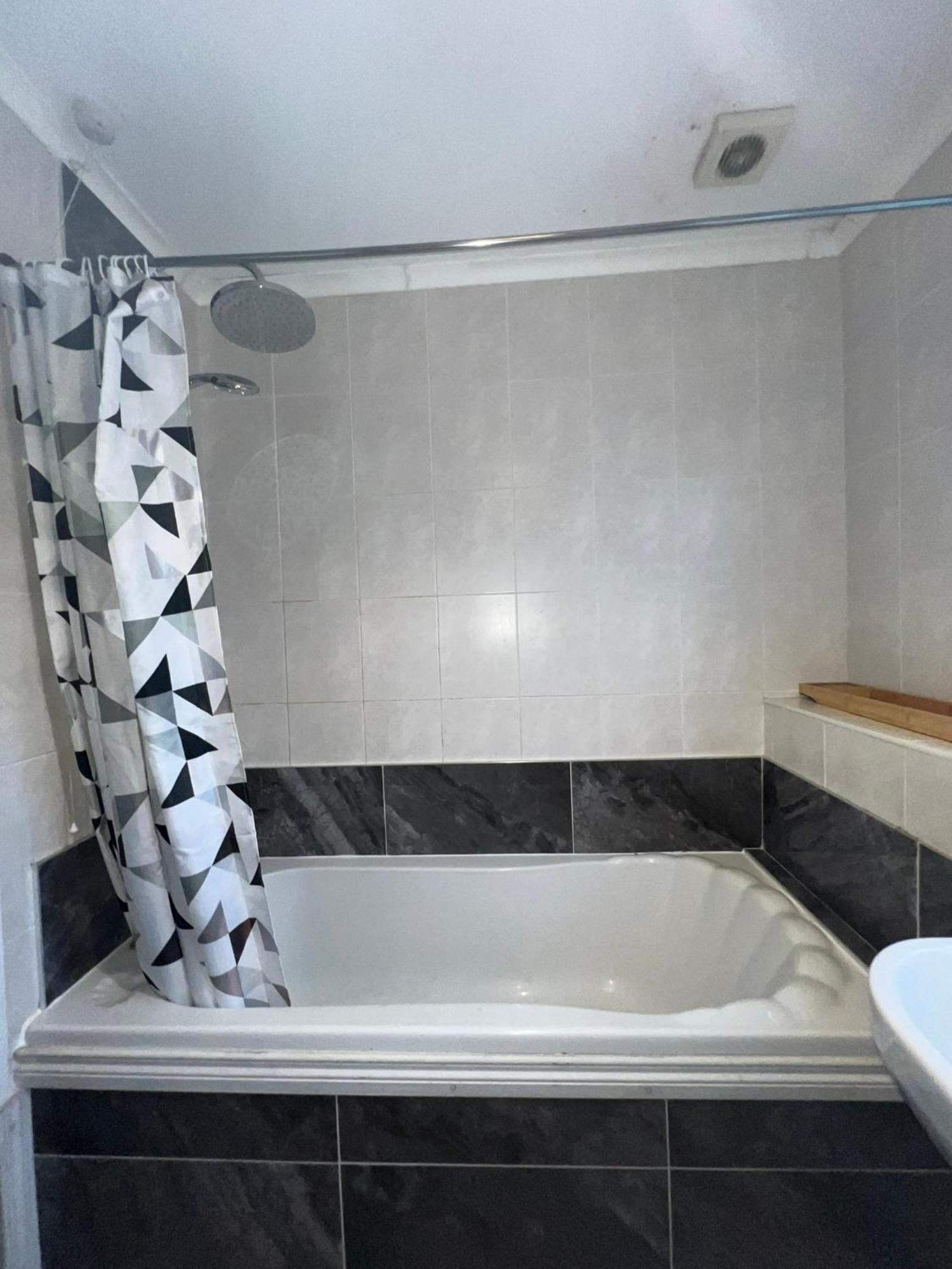 Appartamento House Near To Castlecourt Shopping Belfast Esterno foto