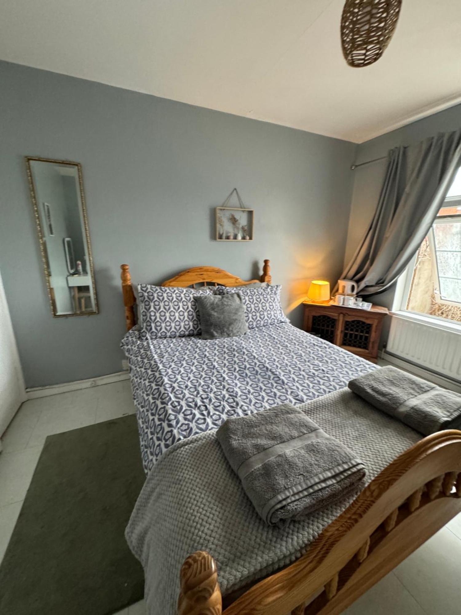 Appartamento House Near To Castlecourt Shopping Belfast Esterno foto