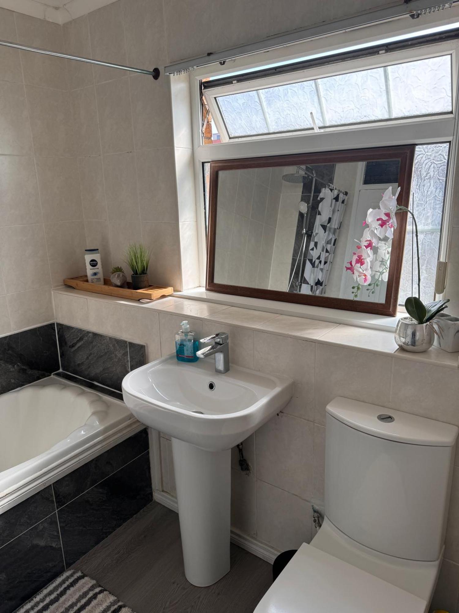 Appartamento House Near To Castlecourt Shopping Belfast Esterno foto